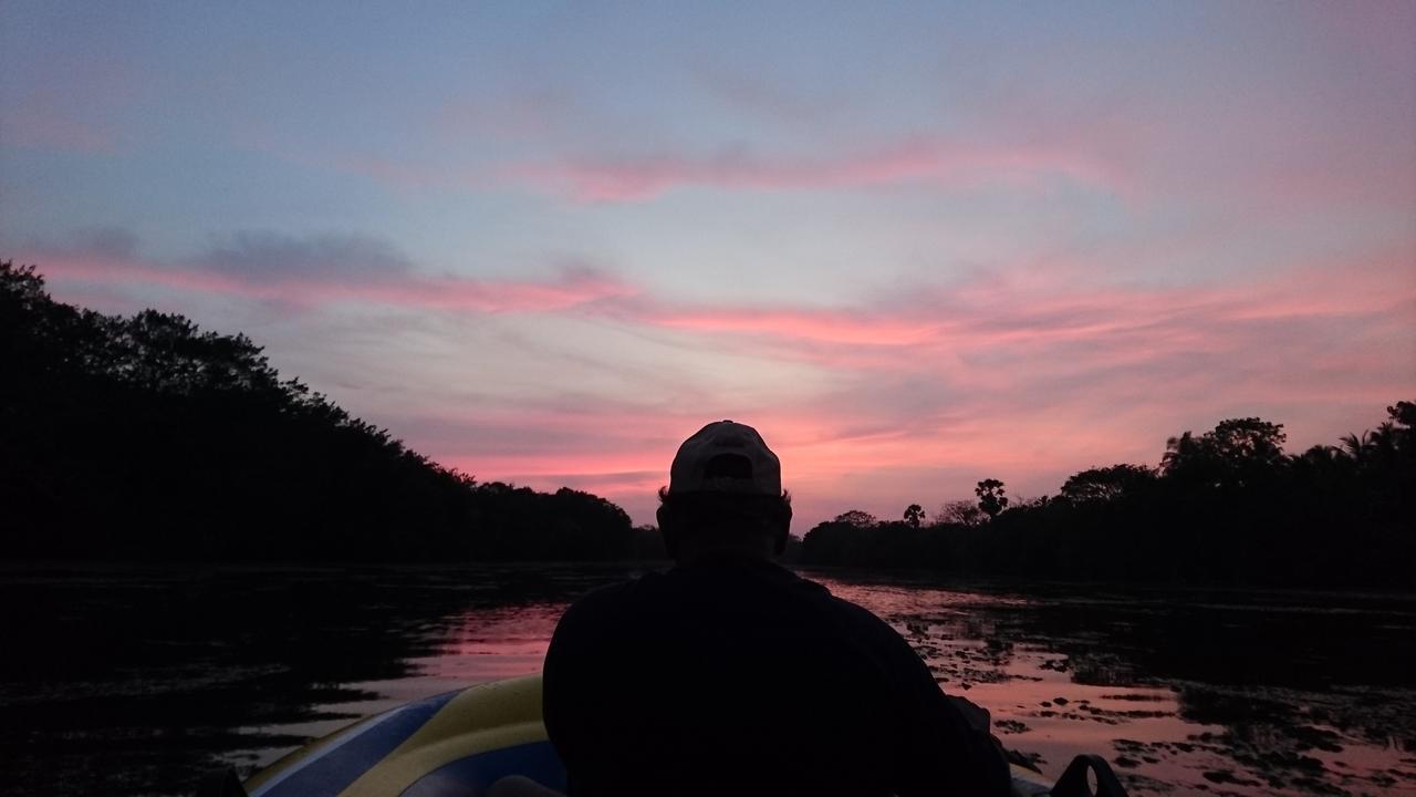 The Backwaters Lodge Wilpattu Buitenkant foto